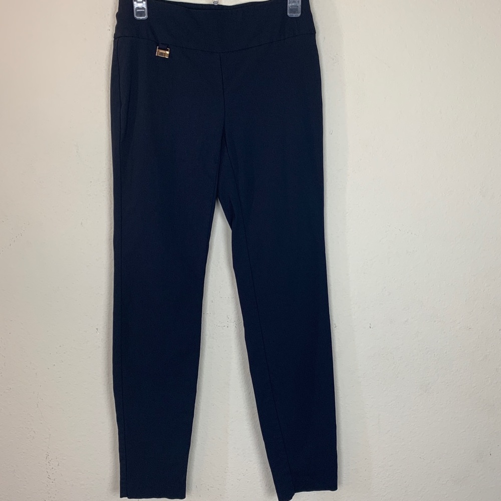 Alfani- Navy Capri size 2 Petite
